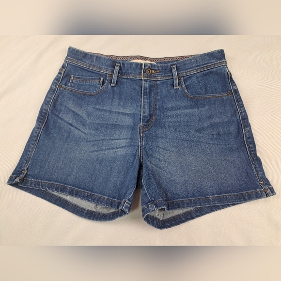 Levi's Women's Size 10 Blue Denim Red Tab Jean Shorts - Picture 2 of 10